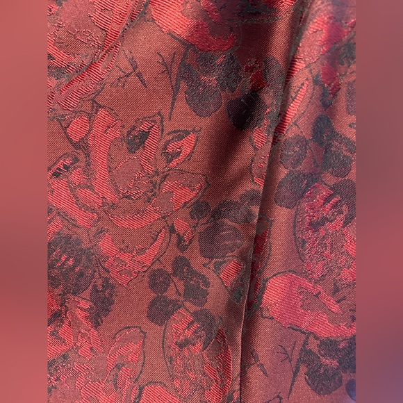 Burgundy dress - Picture 2 of 5